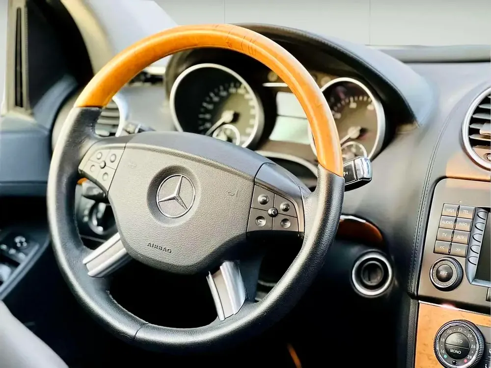 BENZ GL550 | 2007 | CLEAN CAR | FRESH JAPAN IMPORT - Image 18