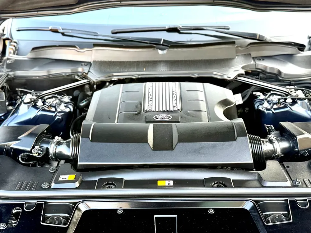 🔥 Range Rover Sport Supercharger 2019 GCC | Full service history with agency | Very Clean Car 🔥 - Image 15