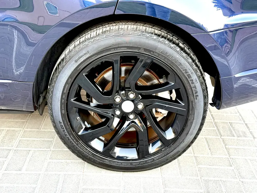 🔥 Range Rover Sport Supercharger 2019 GCC | Full service history with agency | Very Clean Car 🔥 - Image 20