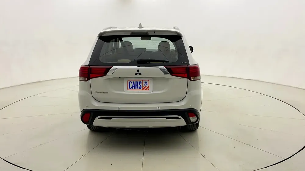 AED 977/m | 0 DP | Free 3 Months Warranty | Service History | 30D Return | MITSUBISHI OUTLANDER 2023 - Image 4