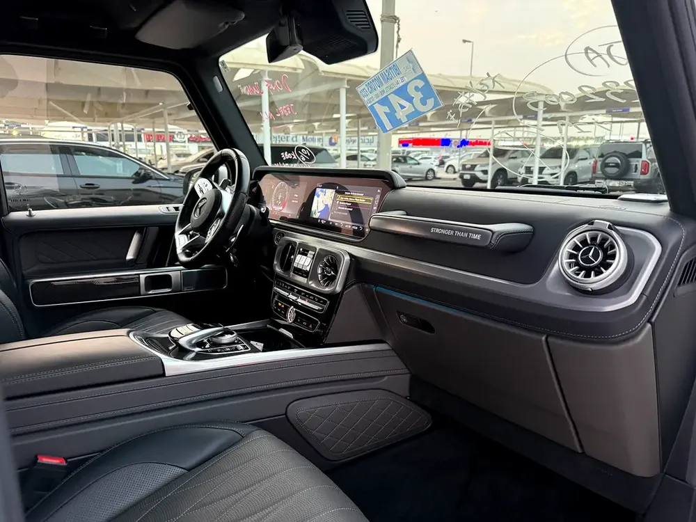 MERCEDES G 63 AMG - STRONGER THAN TIME - 2020 - 17,000 kms - FULL OPTION - JAPANESE SPEC - Image 8