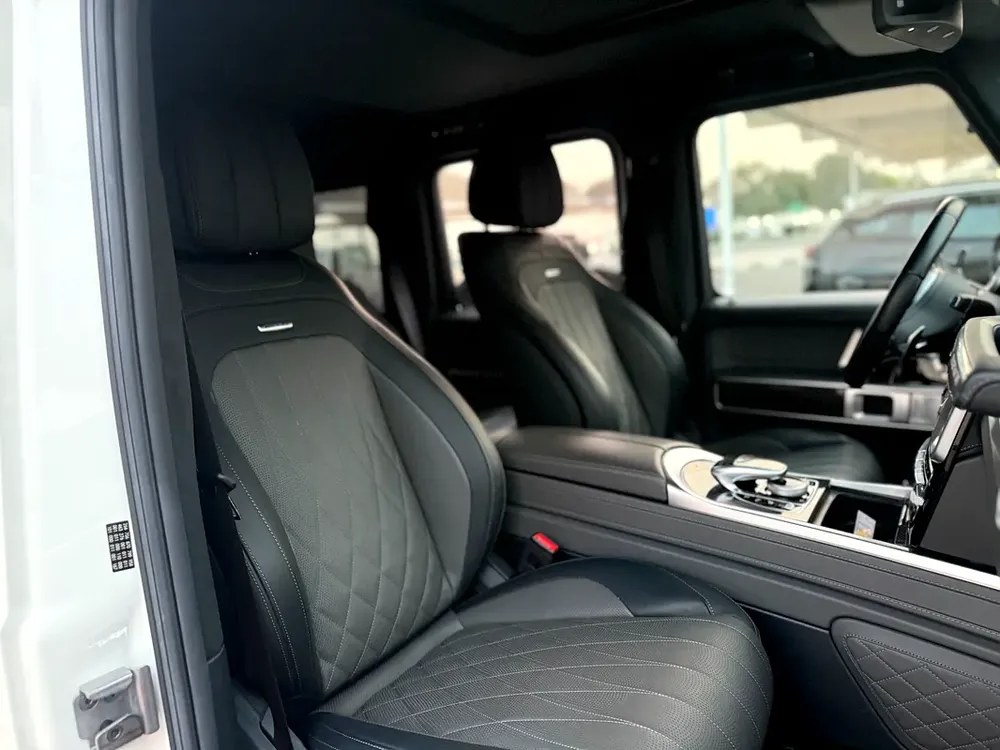 MERCEDES G 63 AMG - STRONGER THAN TIME - 2020 - 17,000 kms - FULL OPTION - JAPANESE SPEC - Image 9
