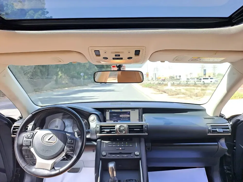 LEXUS IS300 2020 GCC V4 125000 KM ONLY VERY CLRAN CAR NO ACCIDENT - Image 13
