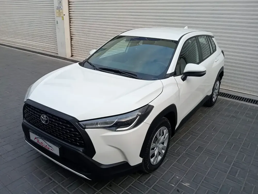 2023 Toyota Corolla Cross XLE - GCC Specs - Low Mileage - Image 14