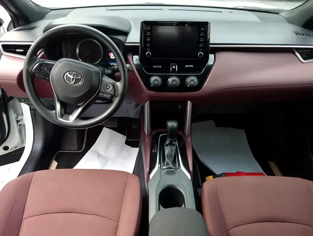2023 Toyota Corolla Cross XLE - GCC Specs - Low Mileage - Image 6