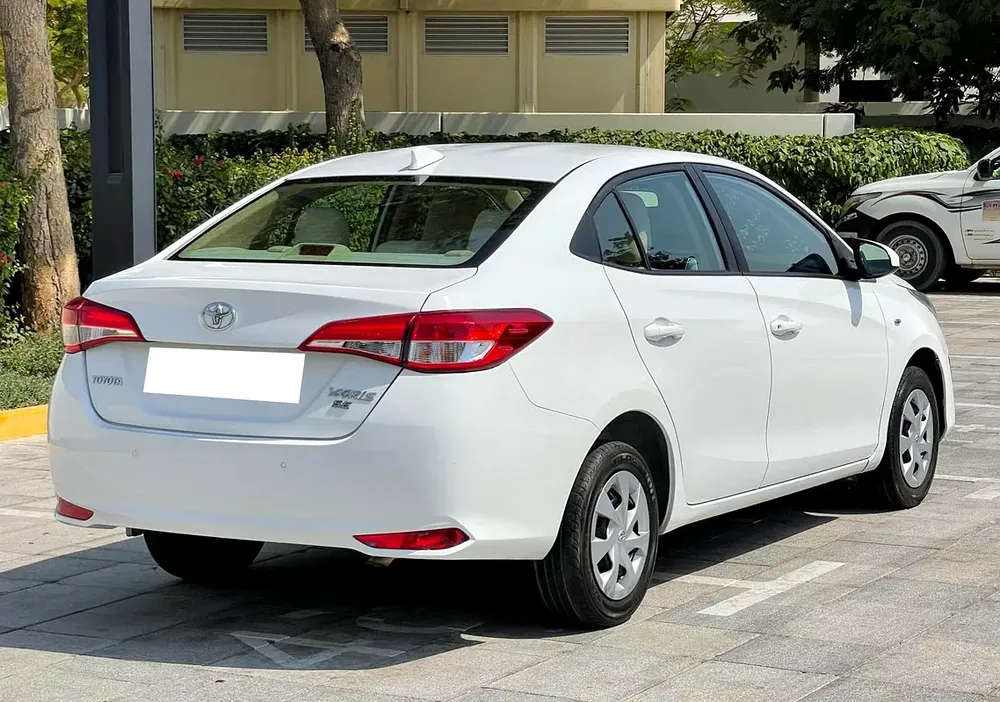 0% Down Payment Deal/Toyota/Yaris/2020/Low Fuel/1.5 ltr/GCC/Own through CASH/AUTO FINANCE - Image 12
