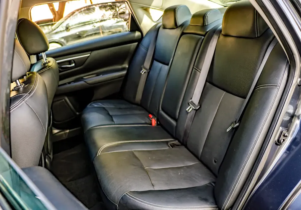 Nissan Altima SL 2018 - Top Option - Canadian Specs - Clean Title - Image 10