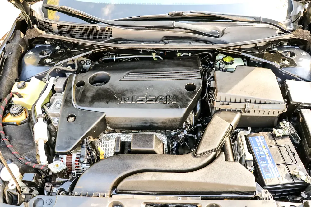 Nissan Altima SL 2018 - Top Option - Canadian Specs - Clean Title - Image 13