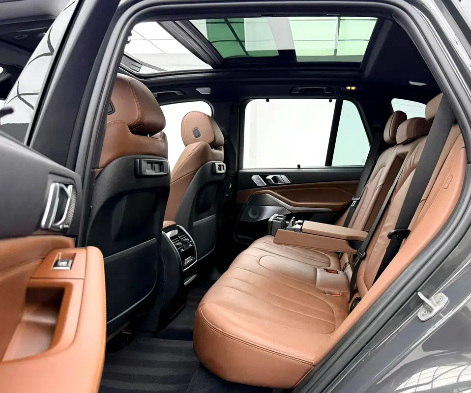 BMW X5 xDrive40i M Sport 2022 | GCC Specs | Pristine Condition - Image 17
