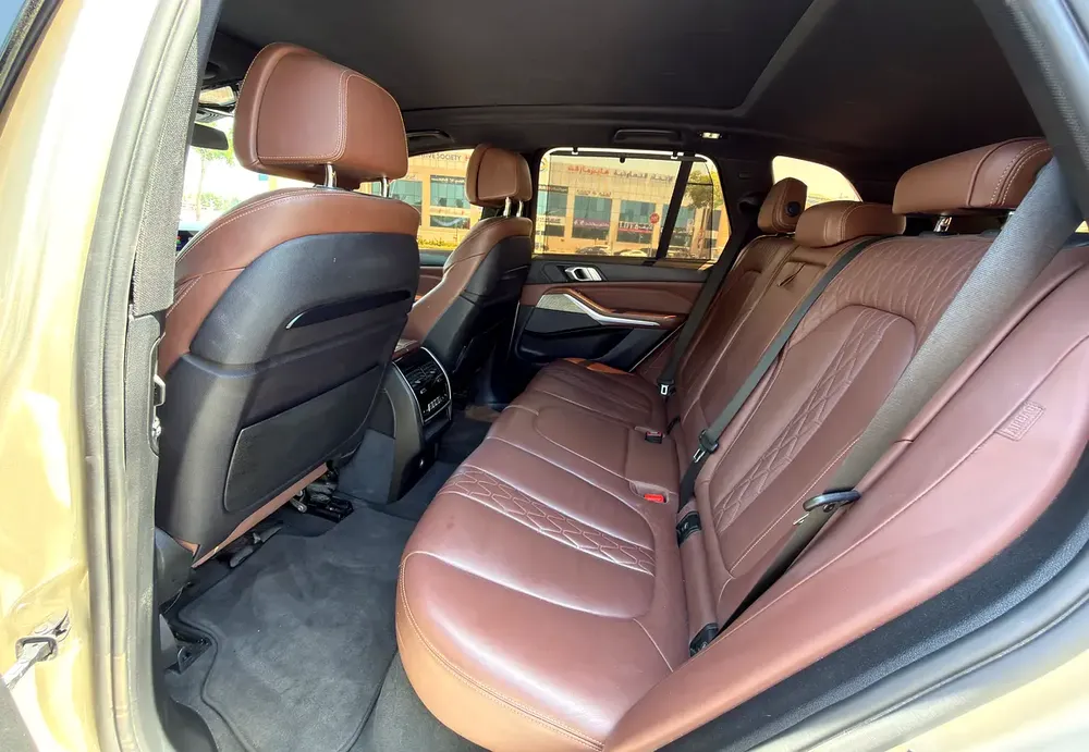 BMW X5 xDrive50i M Sport 2019 GCC Specs - Pristine Condition - Image 11