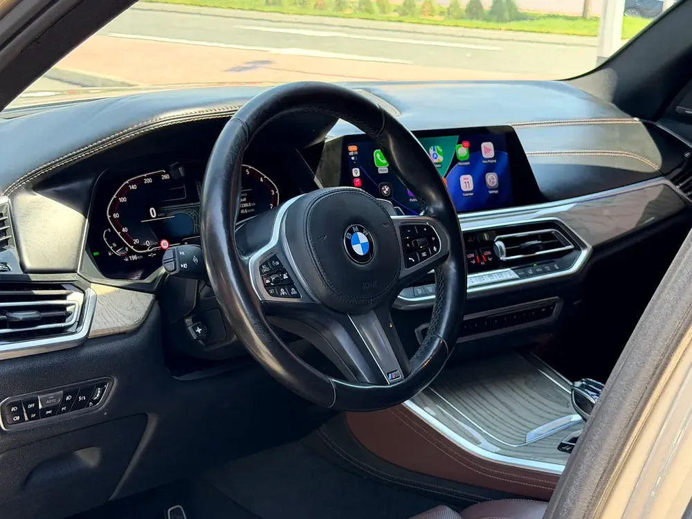 BMW X5 xDrive50i M Sport 2019 GCC Specs - Pristine Condition - Image 15
