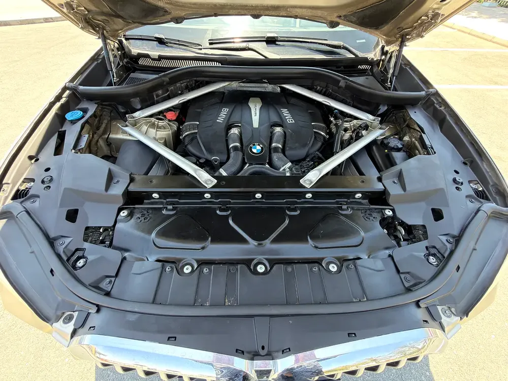 BMW X5 xDrive50i M Sport 2019 GCC Specs - Pristine Condition - Image 19
