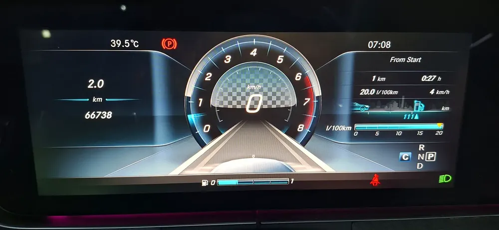 2019 Mercedes-Benz E-Class E 450 - American Specs - Excellent Condition - Image 14