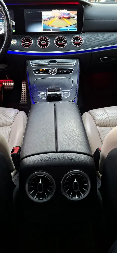 2019 Mercedes-Benz E-Class E 450 - American Specs - Excellent Condition - Image 7