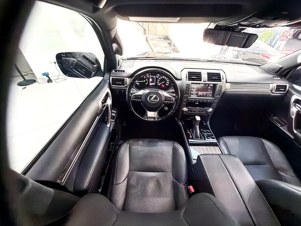 AED 2,300 // 20%DP // 2021 Lexus GX 460 Platinum 4.6L V8 - Image 10