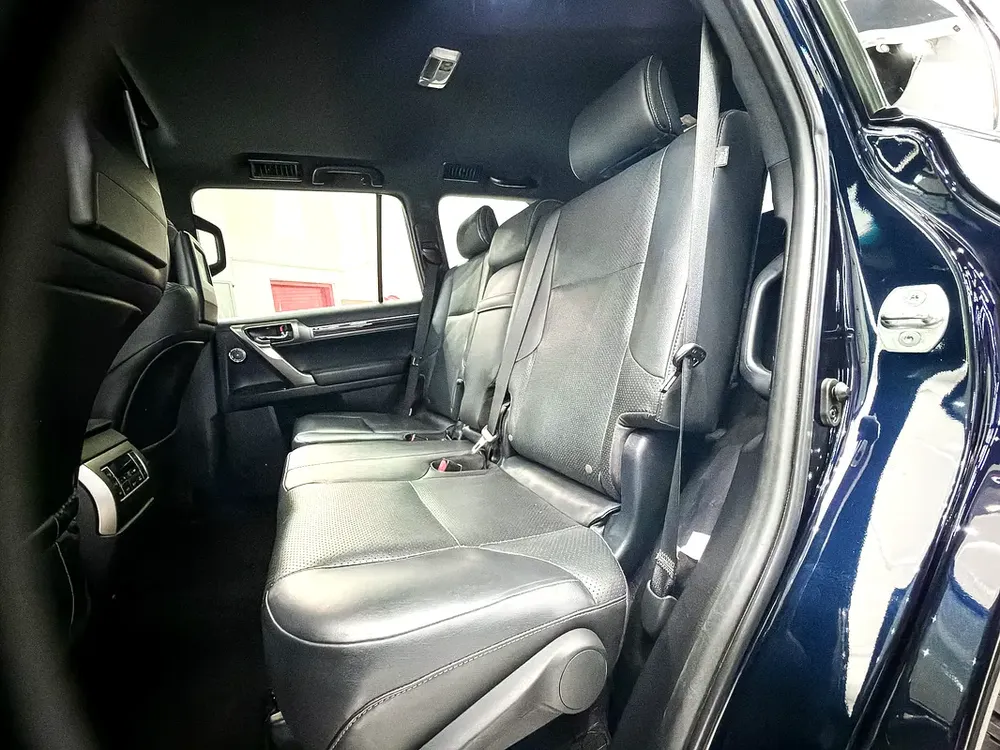 AED 2,300 // 20%DP // 2021 Lexus GX 460 Platinum 4.6L V8 - Image 12