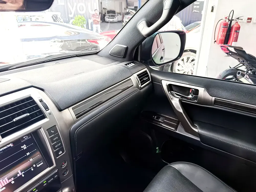 AED 2,300 // 20%DP // 2021 Lexus GX 460 Platinum 4.6L V8 - Image 16