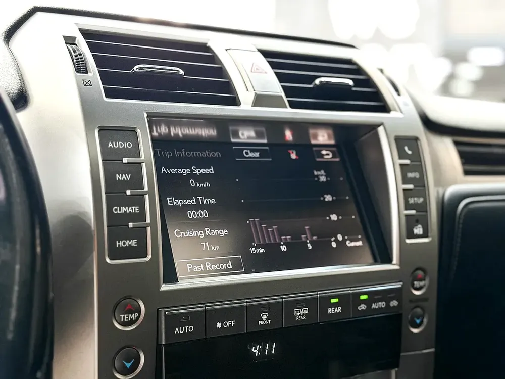 AED 2,300 // 20%DP // 2021 Lexus GX 460 Platinum 4.6L V8 - Image 17