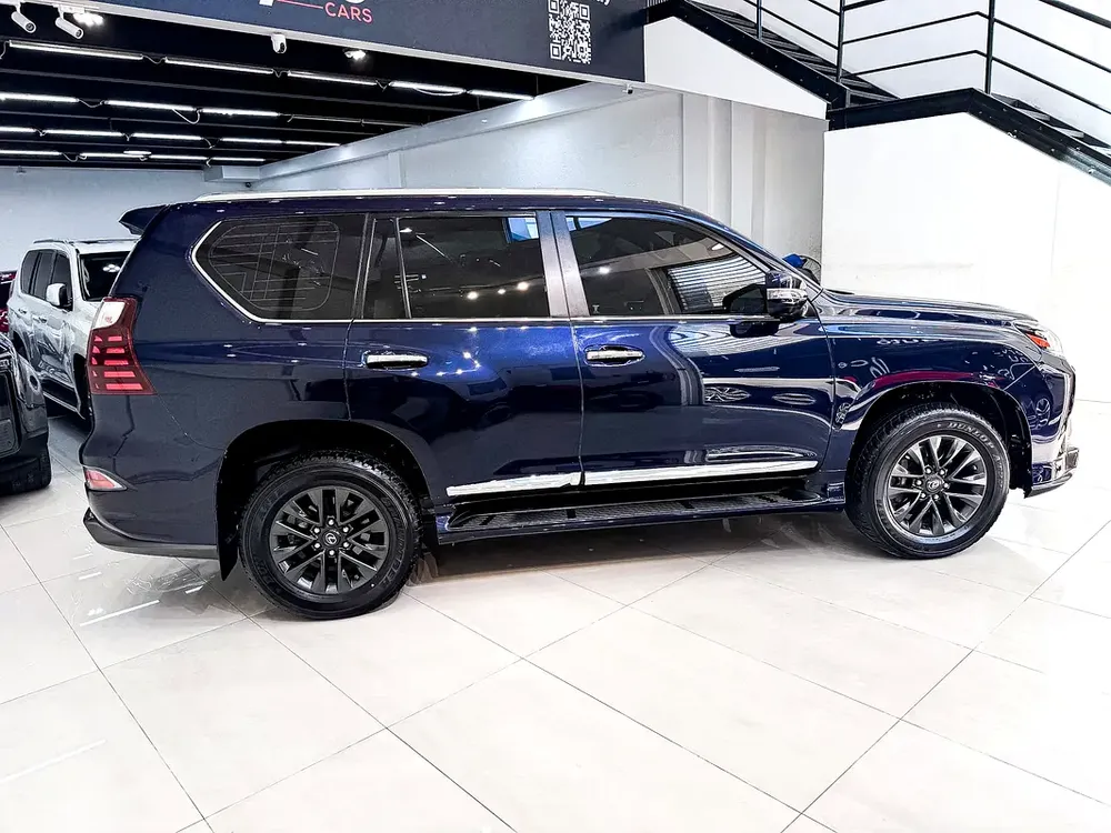 AED 2,300 // 20%DP // 2021 Lexus GX 460 Platinum 4.6L V8 - Image 5