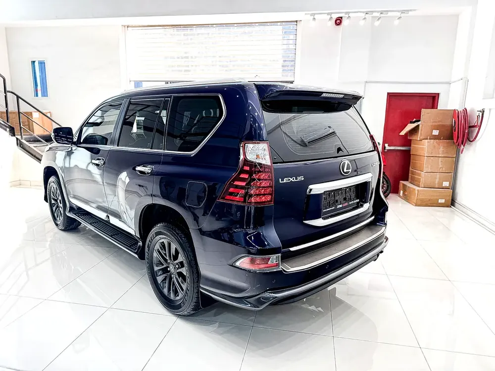 AED 2,300 // 20%DP // 2021 Lexus GX 460 Platinum 4.6L V8 - Image 7