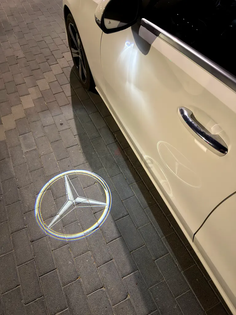 2025 Mercedes-Benz C-Class C300 - American Specs - Brand New Condition - Image 8