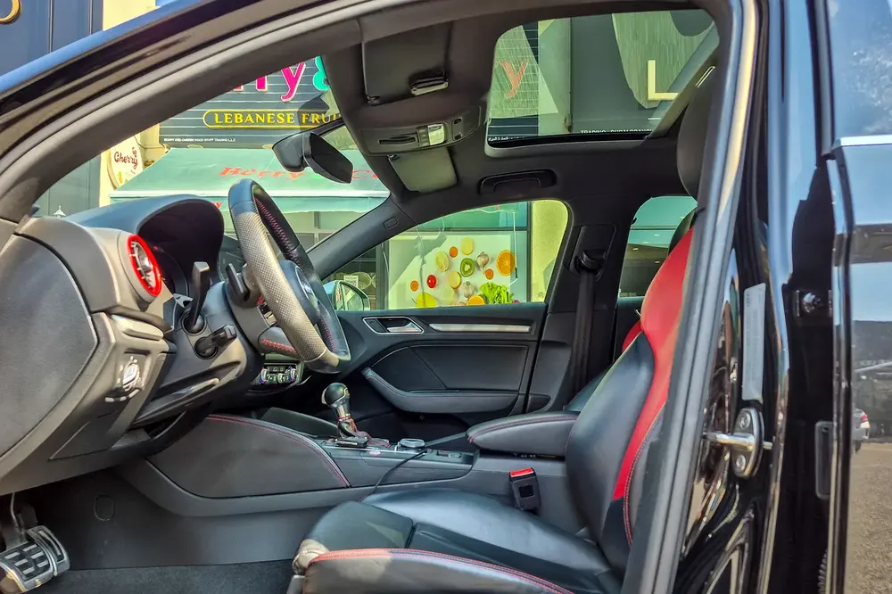 AED 1011/month | 2018 Audi S3/RS3 Standard | GCC Specs | Ref#301992 - Image 11