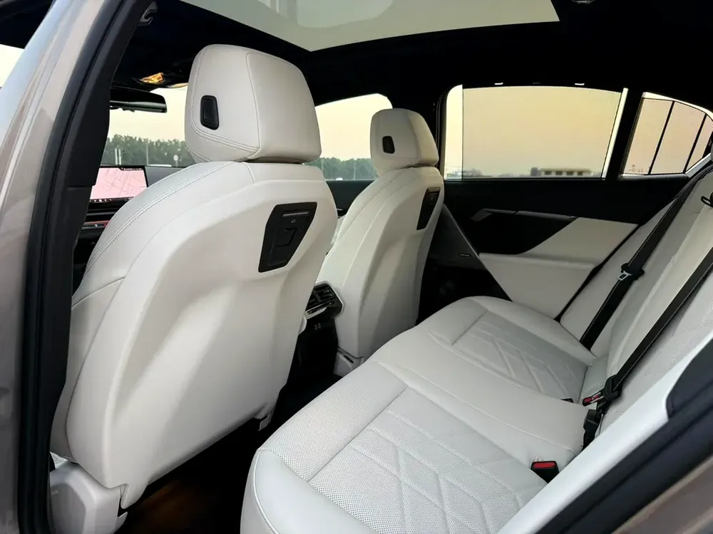 2026 BMW 520i M Sport GCC . 2 Years Warranty - Image 15