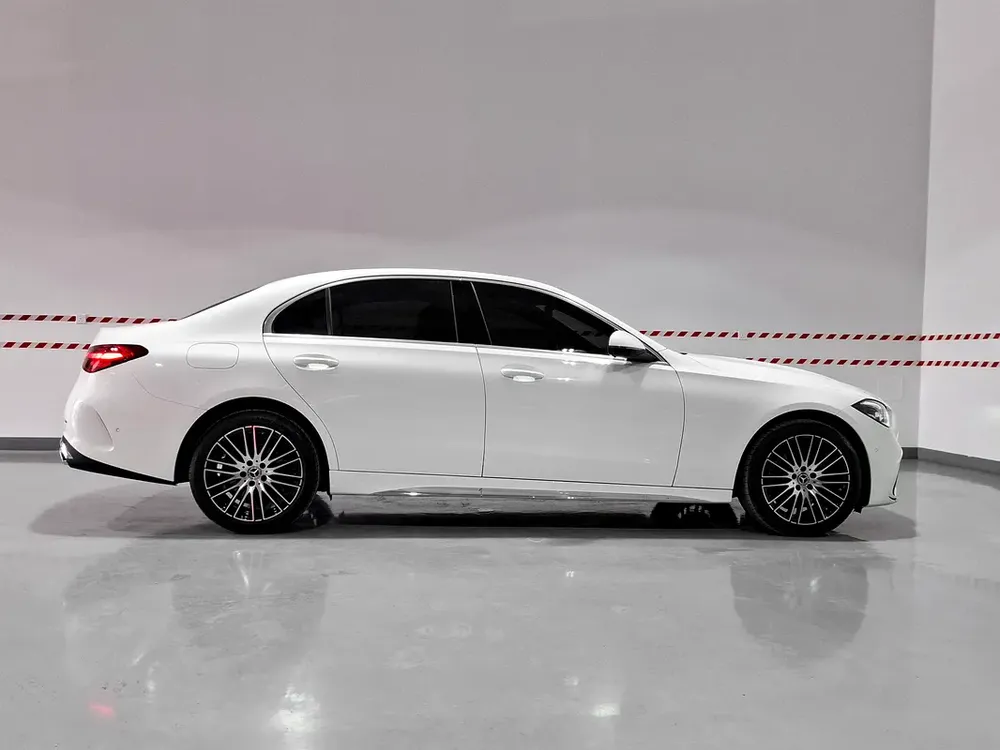 AED 2067/month | 2025 Mercedes-Benz C-Class C200 | Chinese Specs | Ref#469119 - Image 4