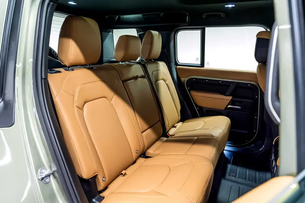 2025 Land Rover Defender - GCC Spec - Warranty and Lease to Own Available - Image 13