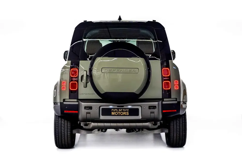2025 Land Rover Defender - GCC Spec - Warranty and Lease to Own Available - Image 6