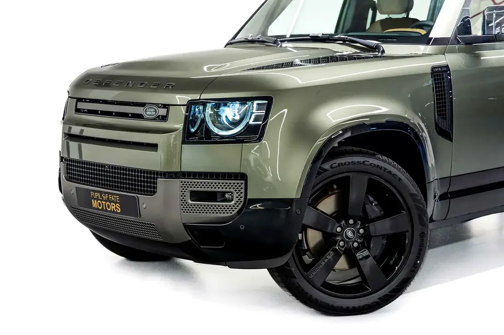 2025 Land Rover Defender - GCC Spec - Warranty and Lease to Own Available - Image 7