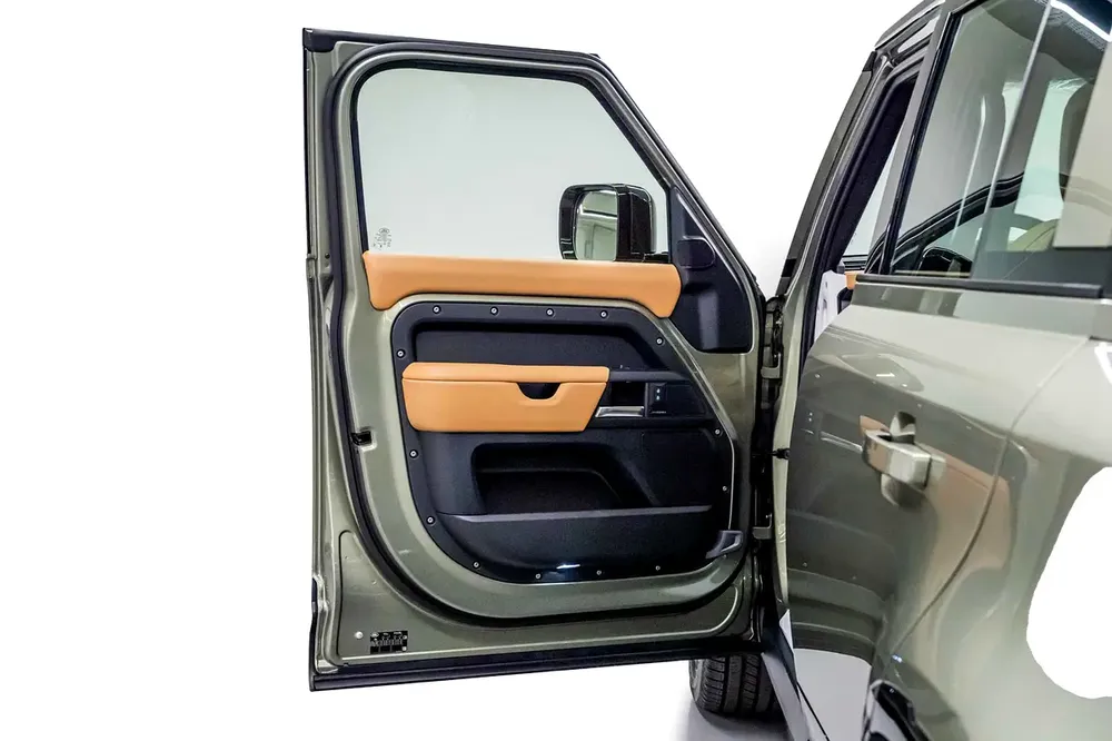 2025 Land Rover Defender - GCC Spec - Warranty and Lease to Own Available - Image 8