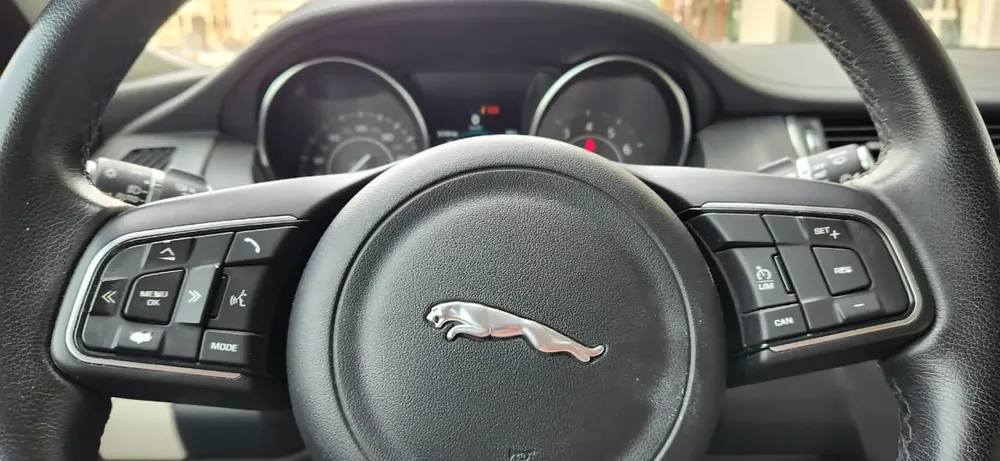 2020 Jaguar E‑PACE S (P200) -2.0L/4 Cyl-Excellent Condition-Full Service History - Image 10