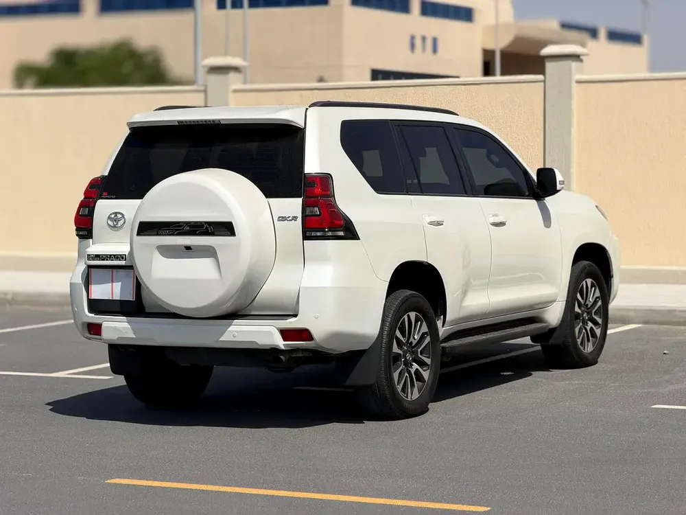 Toyota Prado GXR 2020 GCC White Clean Car - Image 4