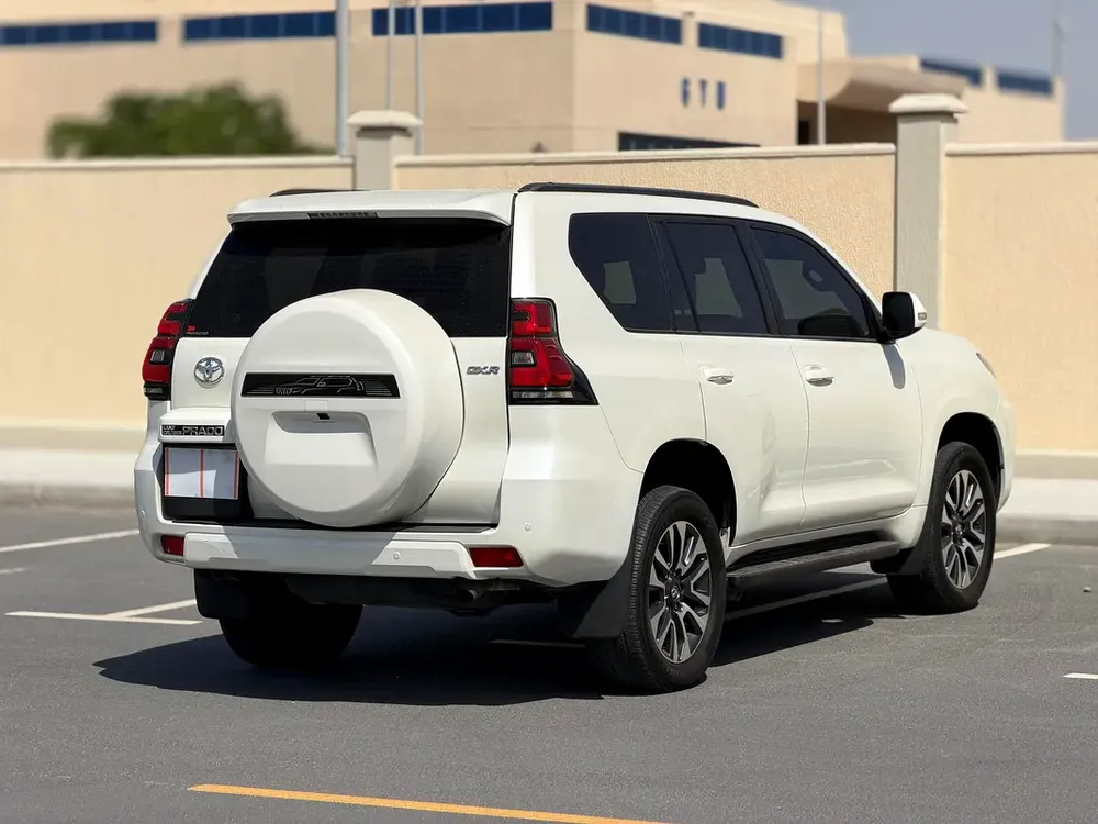 Toyota Prado GXR 2020 GCC White Clean Car - Image 7