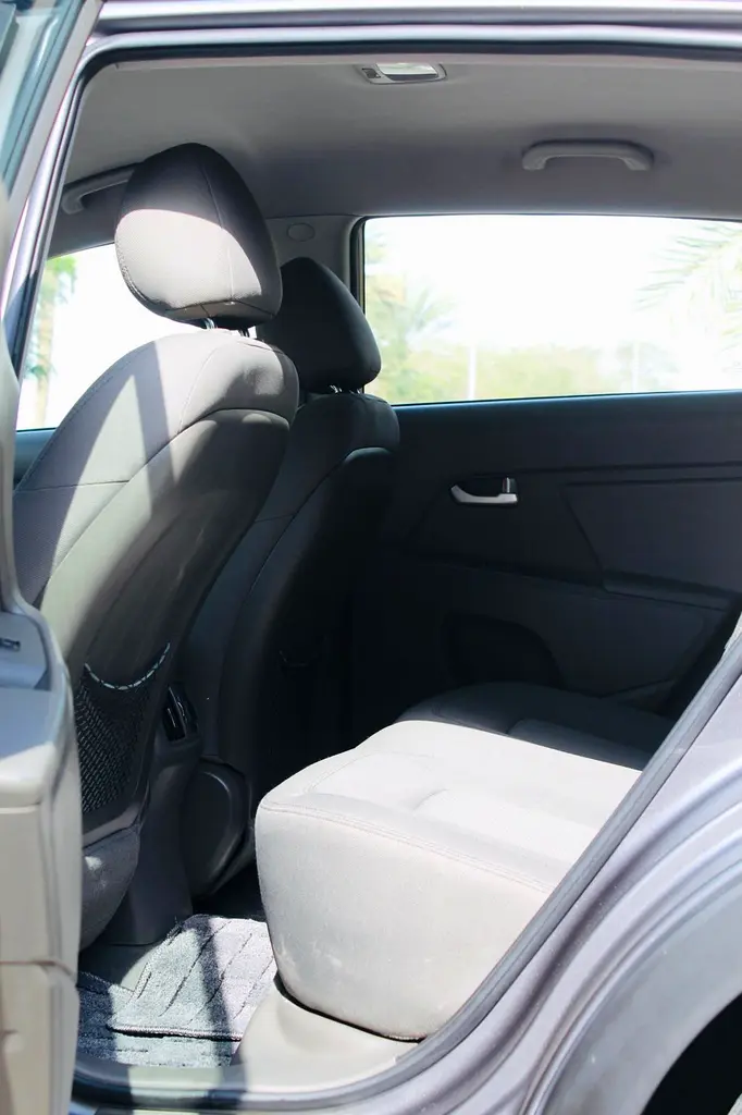 2014 Kia Sportage in excellent shape very low mileage - Image 10