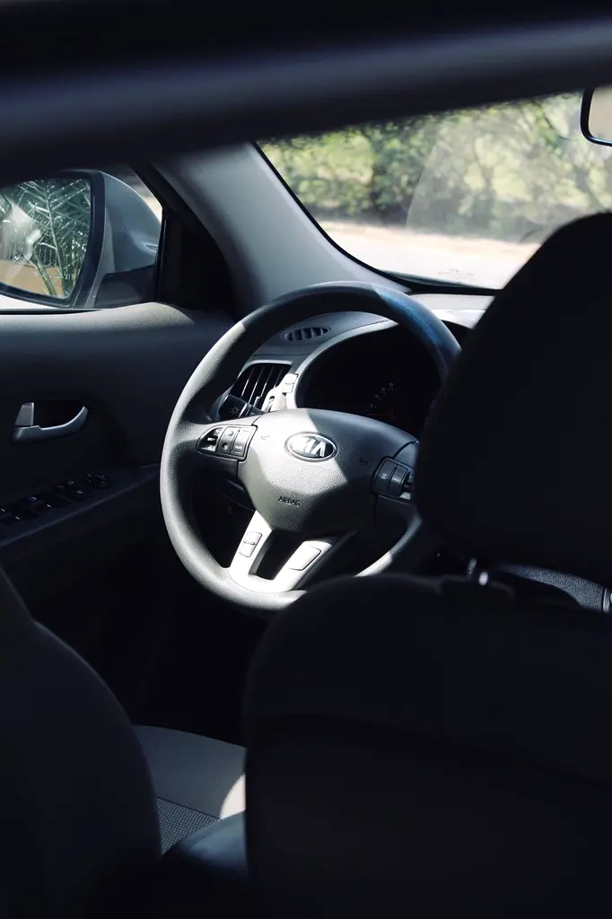 2014 Kia Sportage in excellent shape very low mileage - Image 13