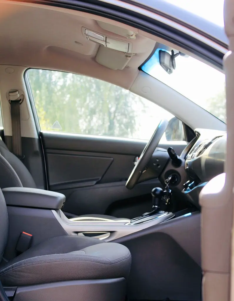 2014 Kia Sportage in excellent shape very low mileage - Image 8