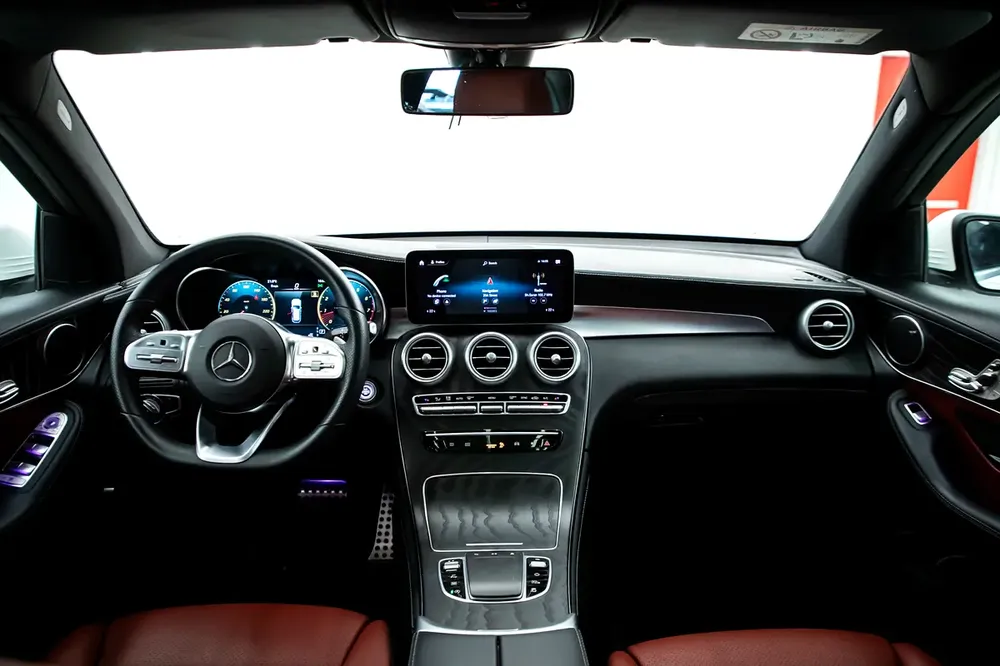 2020 MERCEDES BENZ GLC300 4MATIC | GCC | EXCELLENT CONDITION | - Image 7