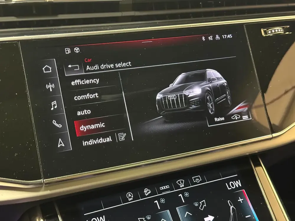 Q7 PROGRESS PLUS QUATTRO 55 TFSI | Warranty | Service - Image 11