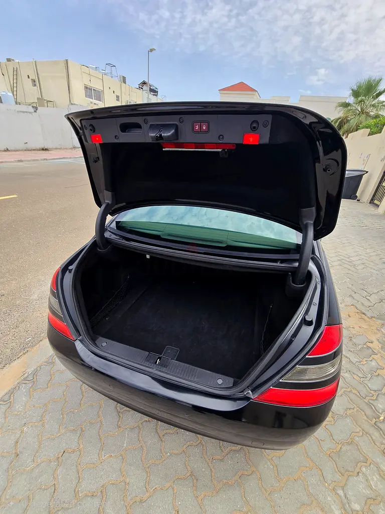2008 Mercedes S350L | 1st Owner | Gargash  | GCC Specs | Low Mileage - Image 18