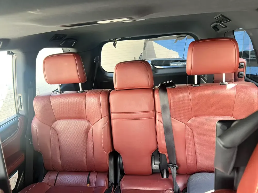 FOR SELL: 2018 Lexus LX 570 Platinum GCC – Luxury SUV in Excellent Condition - Image 5
