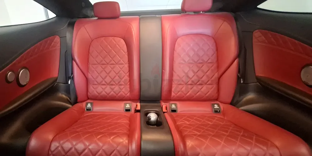 2019 Mercedes-Benz C300 Coupe | GCC Specs | Pristine Condition - Image 8