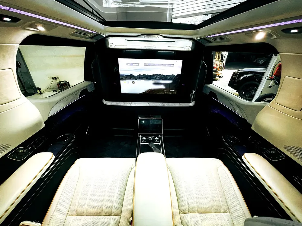 AED 5,200 // 20% DP // 2024 Zeekr 009 Grand Ultra Luxury 4-seater MPV Electric. - Image 12