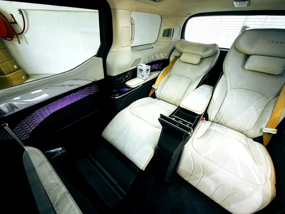 AED 5,200 // 20% DP // 2024 Zeekr 009 Grand Ultra Luxury 4-seater MPV Electric. - Image 13