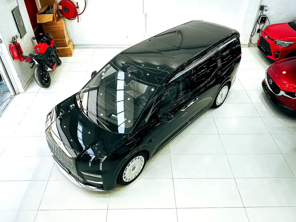 AED 5,200 // 20% DP // 2024 Zeekr 009 Grand Ultra Luxury 4-seater MPV Electric. - Image 4