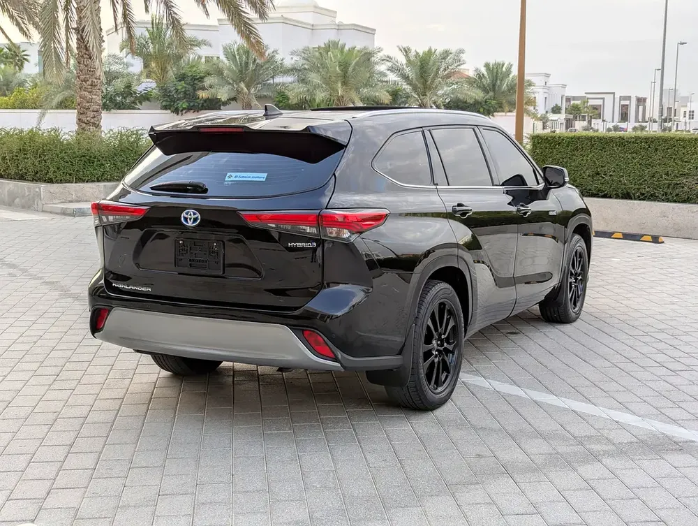 Toyota Highlander VXR Hybrid 2021 - GCC Specs - Pristine Condition - Image 16