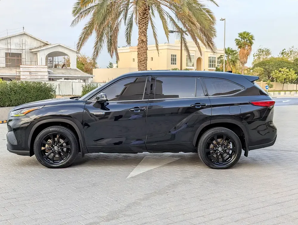 Toyota Highlander VXR Hybrid 2021 - GCC Specs - Pristine Condition - Image 18