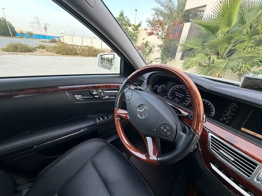 2012 Mercedes-Benz S-Class S 550 - European Specs - Immaculate Condition - Image 14