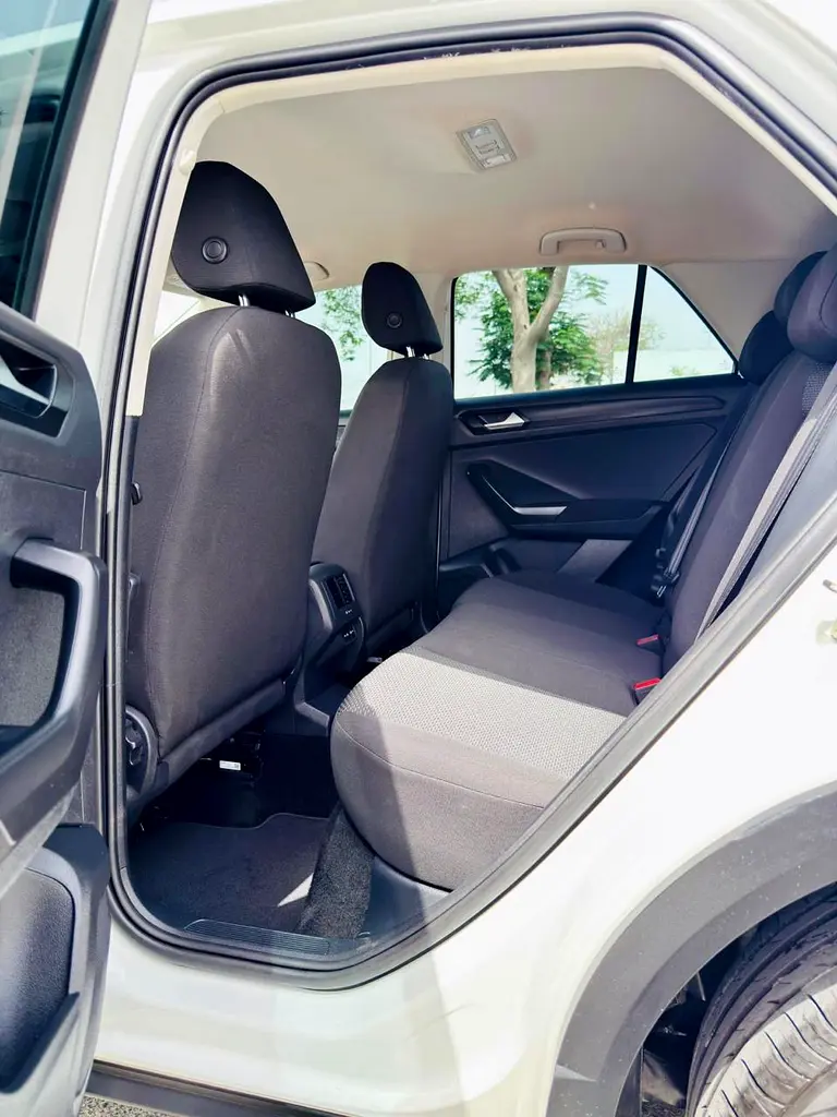 Volkswagen T-Roc 2021 – GCC Specs | Excellent Condition - Image 9